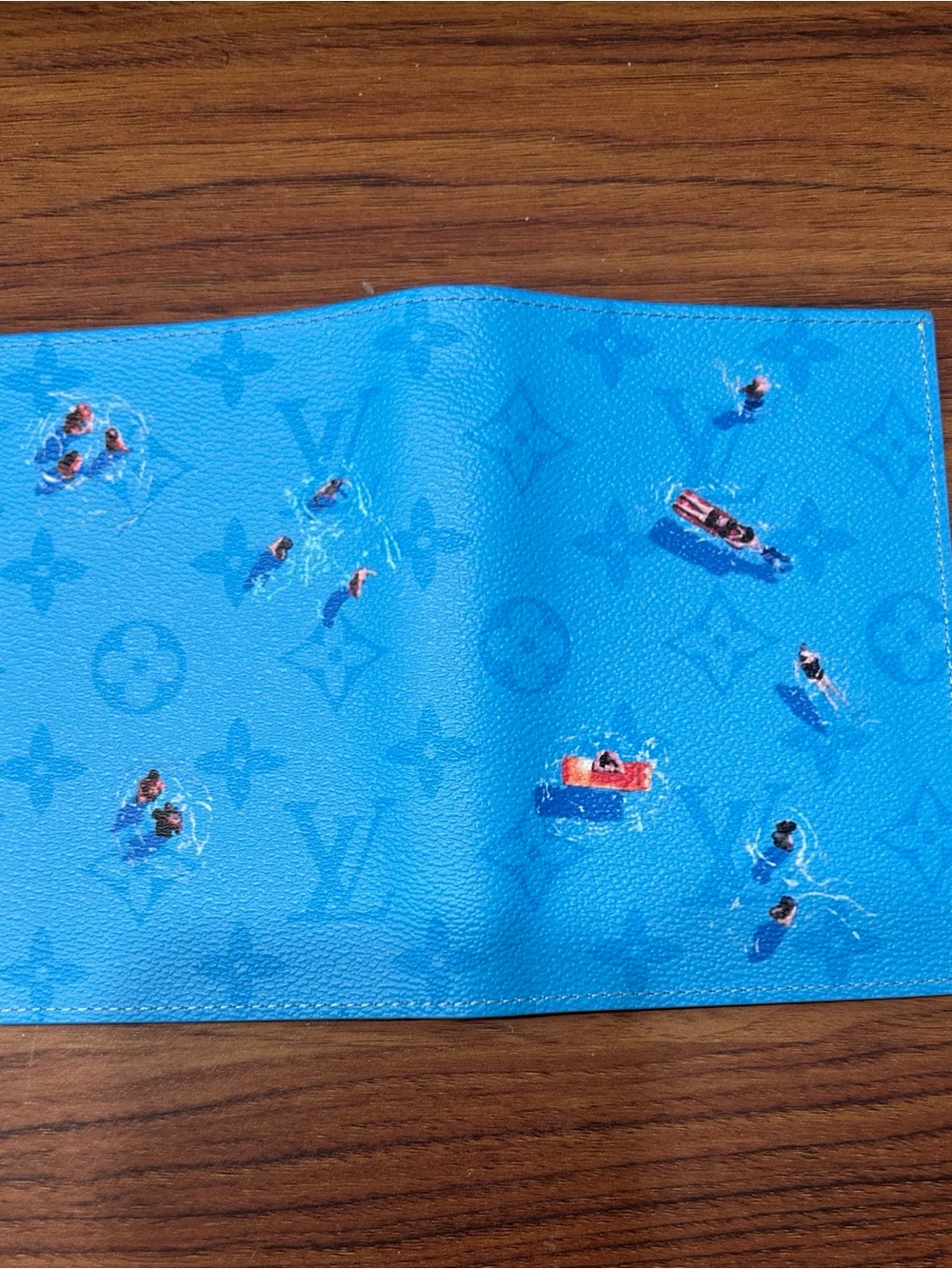 Louis Vuitton Blue Lagoon Passport Holder - Picture 3 of 4